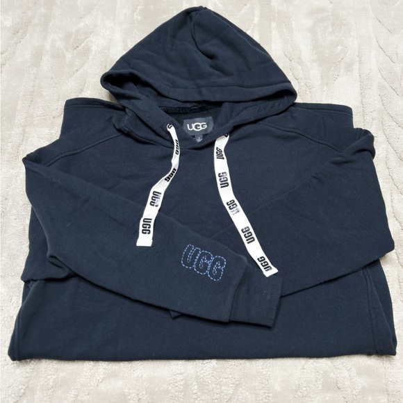 UGG Over size Black and White Long Sleeve Hooded Sweatshirt - Picture 3 of 5